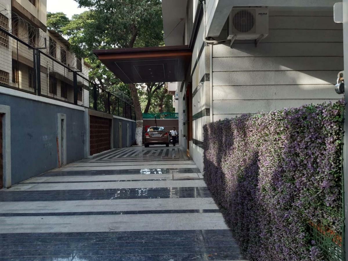 Mumbai House Luxury Apartments Santacruz East, Mumbai Exterior photo